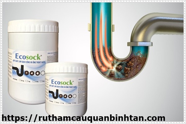 khơi th&ocirc;ng đường cống bị tắc do r&aacute;c với h&oacute;a chất th&ocirc;ng cống